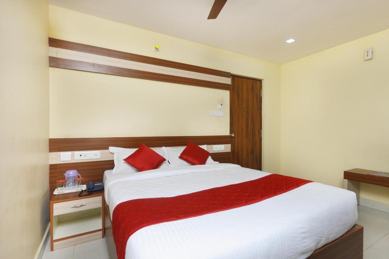 Oyo 7224 Krishna Prasad Hotel Chennai Exterior photo